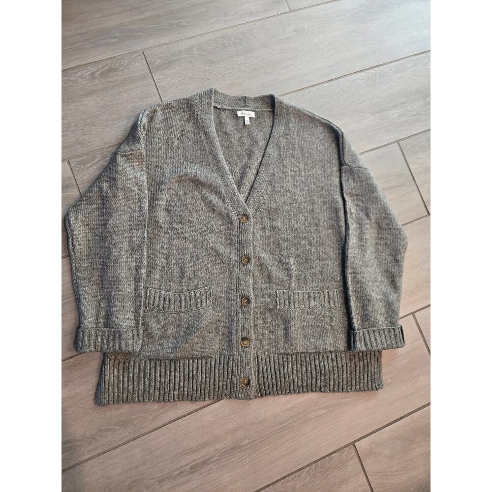 Ella Moss Boyfriend Cardigan Sweater Size: Medium Color: Green and Gray Blend - Picture 2 of 7